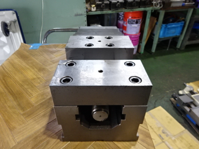 Kitagawa VQX-200 Vice Image 4