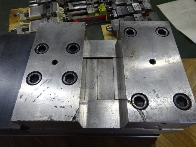 Kitagawa VQX-200 Vice Image 6