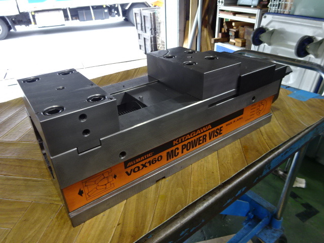 Kitagawa VQX-160 Vice Image 2