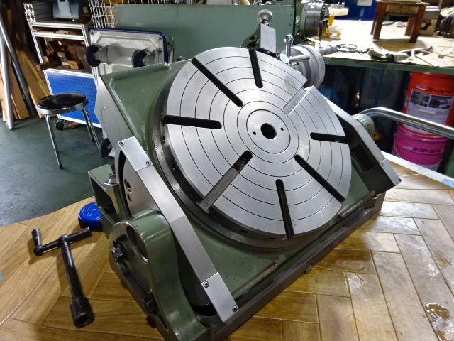 日研工作所 NST-300HP ロータリー の画像 2枚目