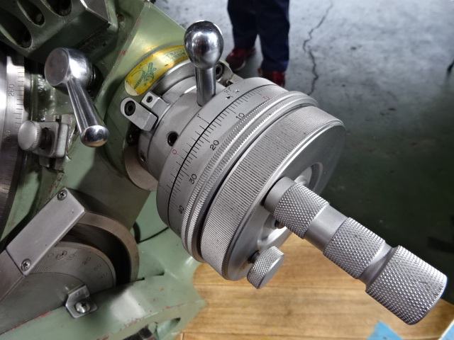 日研工作所 NST-300HP ロータリー の画像 6枚目
