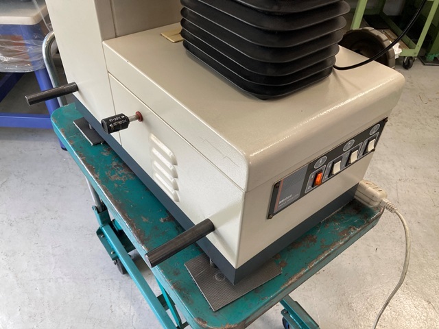 ミツトヨ PJ-2500 投影機 の画像 8枚目