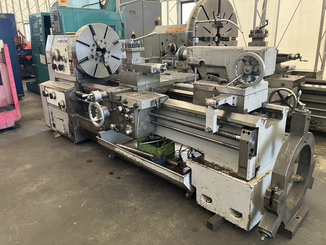 Dainichi Machinery DHK75×150 Lathe Image 7