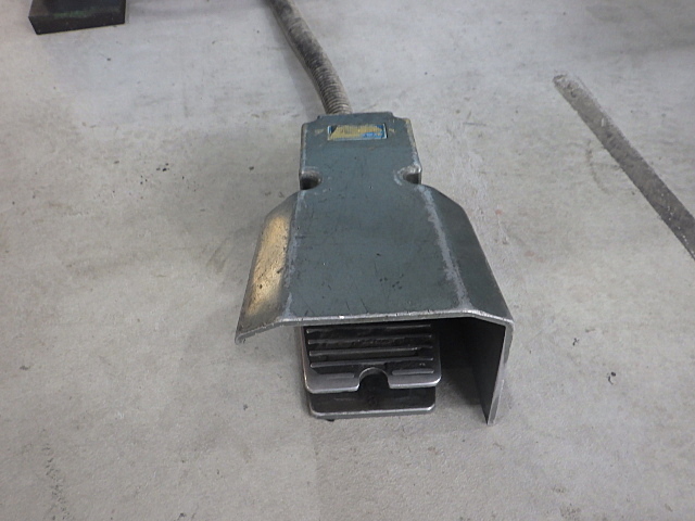 AIZAWA TEKKOSHO A525 Shearing Machine Image 9