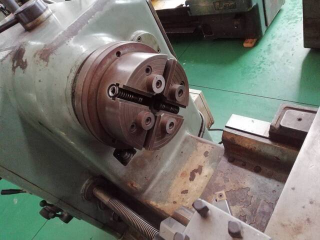 BLUE-LINE INDUSTRIAL AL-6A Lathe Image 2
