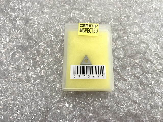 京セラ TPMH110302-KPD010 インサート・チップ の画像 1枚目