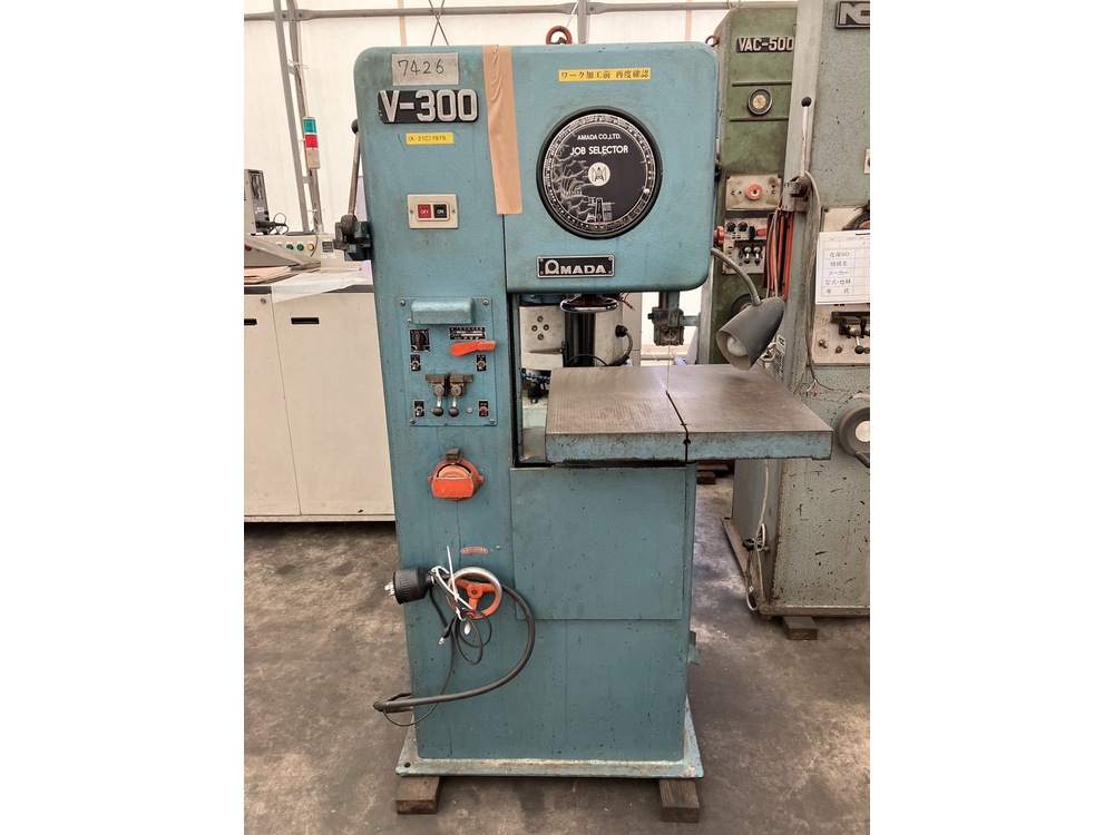 AMADA V-300 Contour Machine