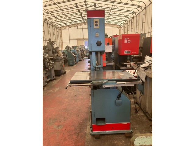 AMADA VA-400 Contour Machine Image 2