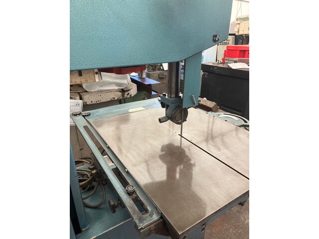 AMADA VA-400 Contour Machine Image 5