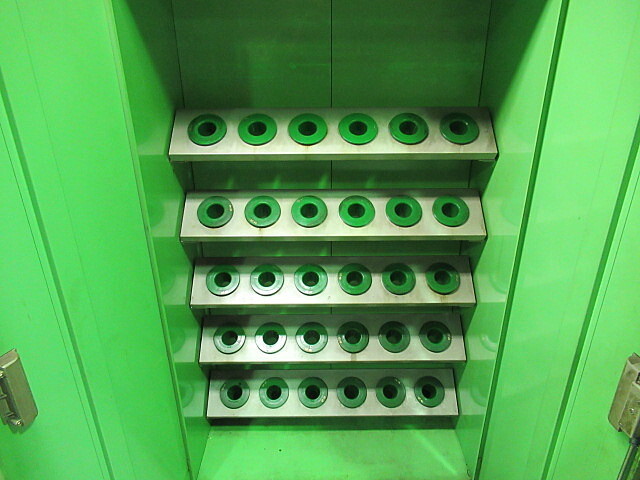 SAKAE BT/NT40 Tool Rack Image 2