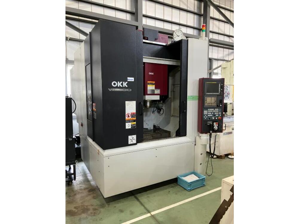 OKK VP400 立型マシニングセンタ N12121 の画像