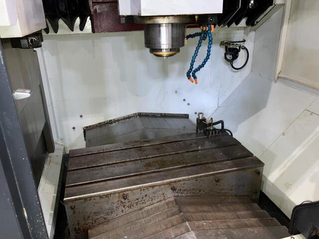 OKK VP400 Vertical Machining Center Image 4