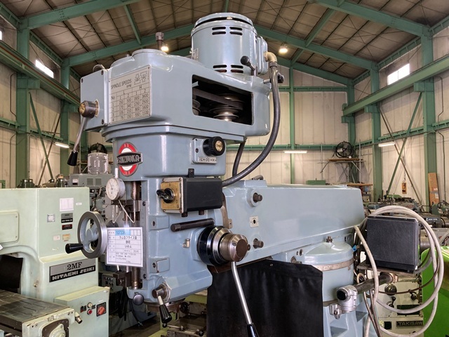 静岡鐵工所 VHR-A 立型フライス盤 の画像 5枚目