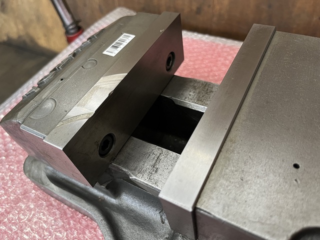 TAKEDA MACHINE TOOLS TK-150HVS Vice Image 2