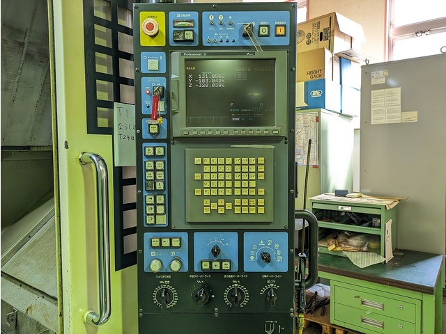 牧野フライス製作所 V77 立型マシニングセンタ の画像 4枚目