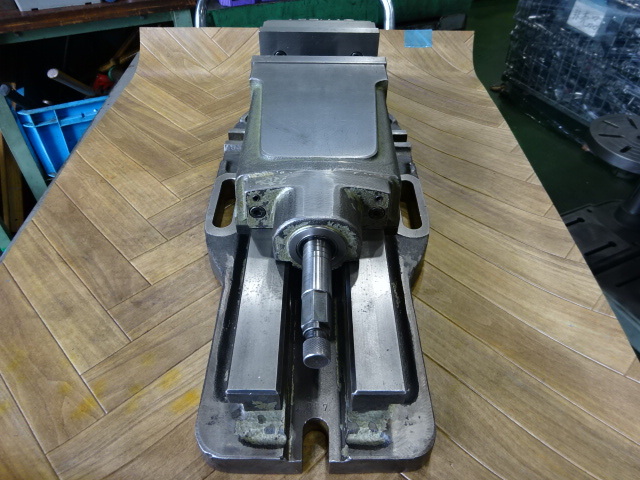 TAKEDA MACHINE TOOLS TK-150HVS Vice Image 3