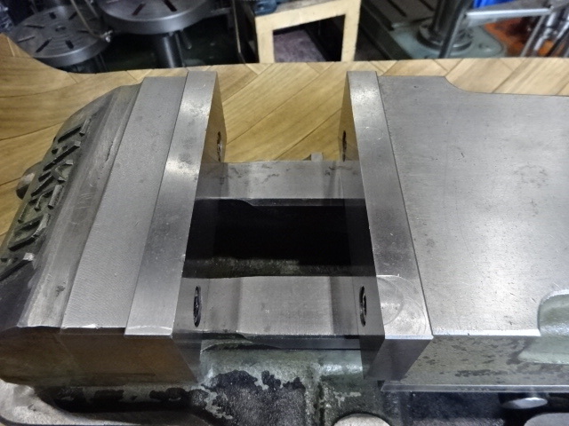 TAKEDA MACHINE TOOLS TK-150HVS Vice Image 5