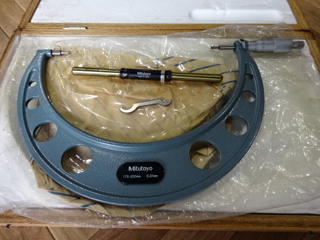 ミツトヨ SPM-200 マイクロメーター（外側） の画像 1枚目