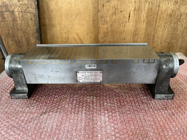 -- 110×380 Magnet Chuck Image 1