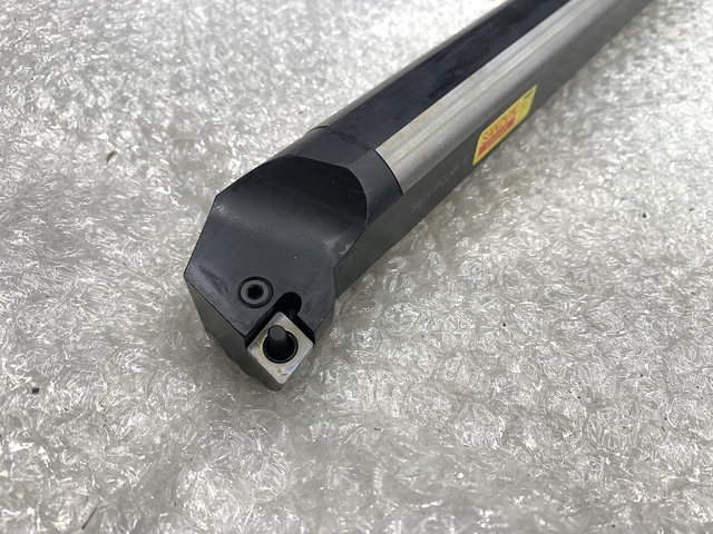 SANDVIK S40V-PCLNR12 Bite Image 2