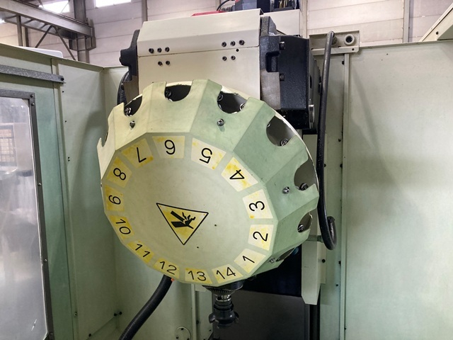 FANUC α-T14iE Vertical Machining Center Image 4