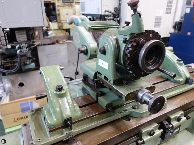 牧野フライス製作所 C-40 工具研削盤 の画像 4枚目