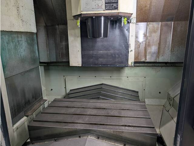 牧野フライス製作所 V33 立型マシニングセンタ の画像 3枚目