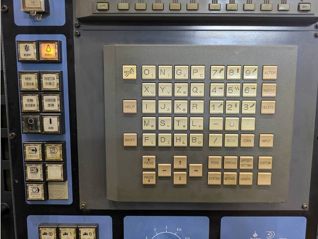牧野フライス製作所 V33 立型マシニングセンタ の画像 10枚目