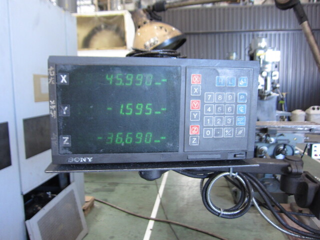OKK MH-5VJ 立型フライス盤 の画像 6枚目