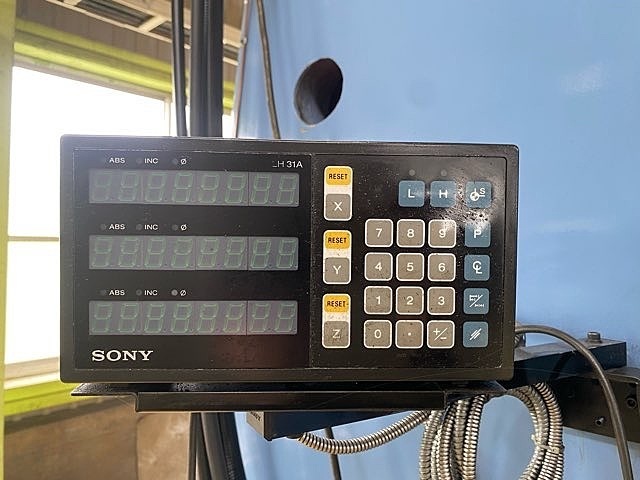 OKK MH-5VJ 立型フライス盤 の画像 8枚目