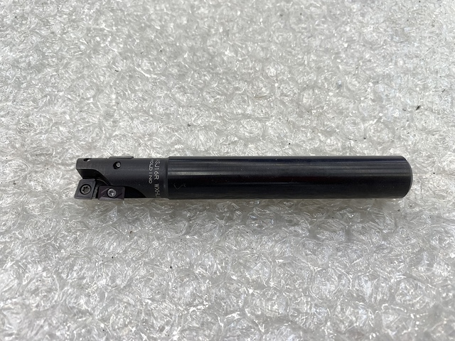 HITACHI ASJ16R End Mill Image 1
