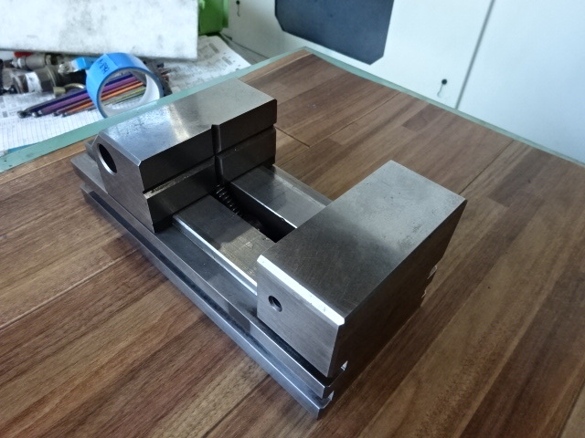 JAPAN AUTOMATIC MACHINE WS120 Vice Image 2