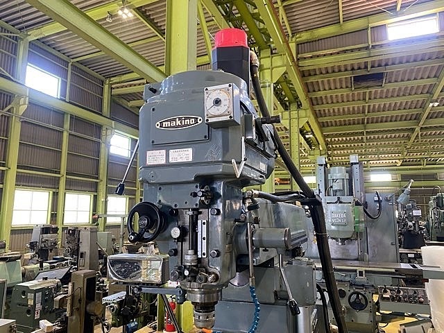MAKINO BVⅢJ-85 Vertical Milling Machine Image 3