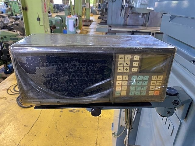 MAKINO BVⅢJ-85 Vertical Milling Machine Image 7