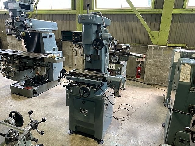 牧野フライス製作所 MHJ-20 立型フライス盤 の画像 2枚目