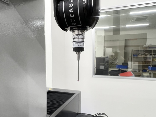 ミツトヨ CRYSTA-Apex V7106 三次元測定機 の画像 4枚目