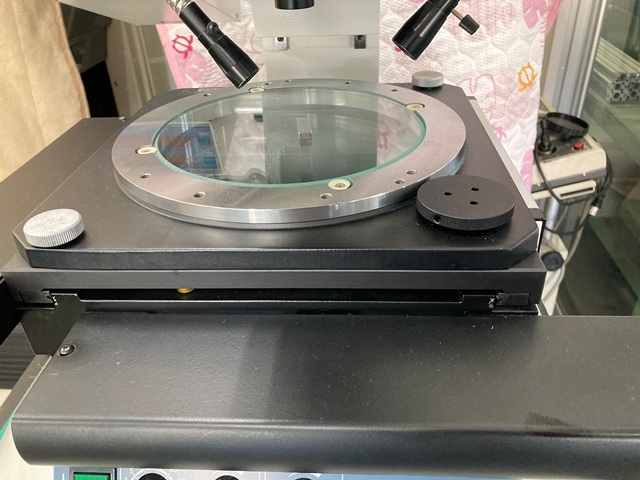 Mitutoyo MF-A1010 Microscope Image 2