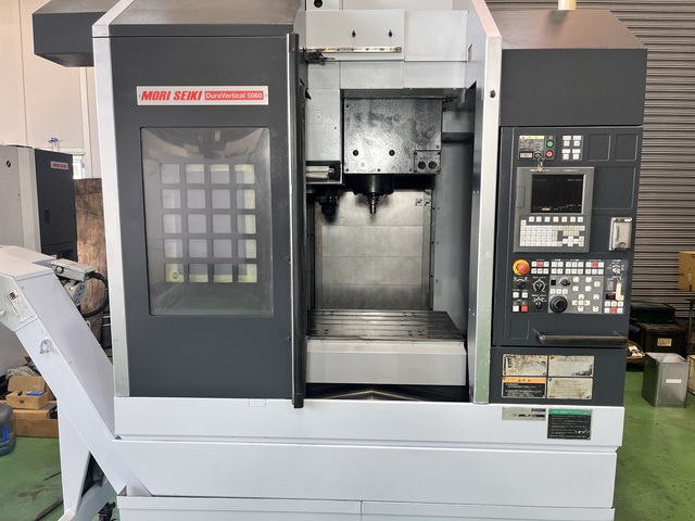 森精機 Dura Vertical 5060 立型マシニングセンタ の画像 1枚目