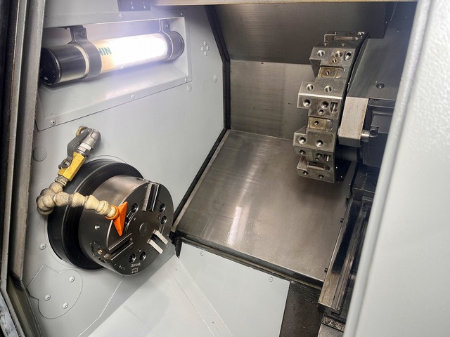 MORI SEIKI CL-2000B NC Lathe Image 3