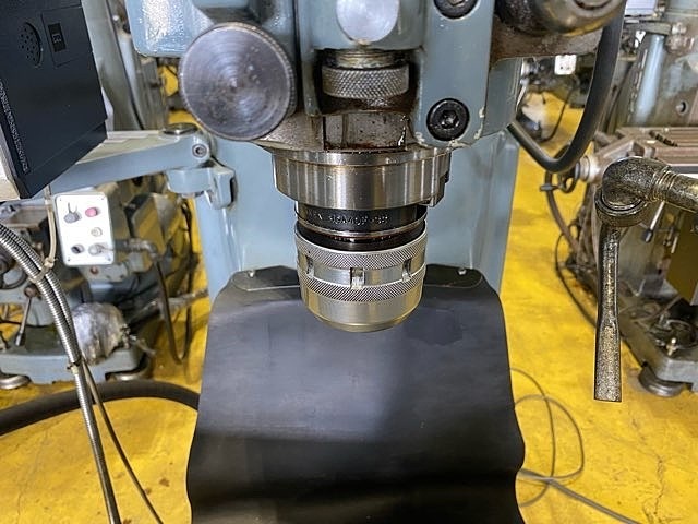 牧野フライス製作所 KSJP-55 立型フライス盤 の画像 4枚目