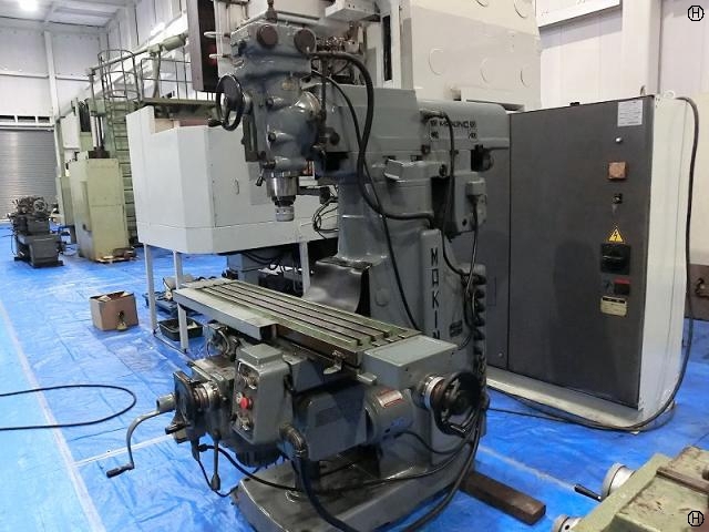 MAKINO 2KGA Vertical Milling Machine Image 2
