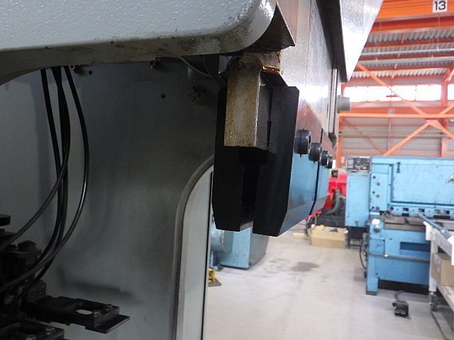 Komatsu PAS18×40 Press Brake/Bender Image 4