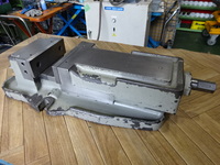 津田駒工業 VR-150 バイス C-1796 の画像