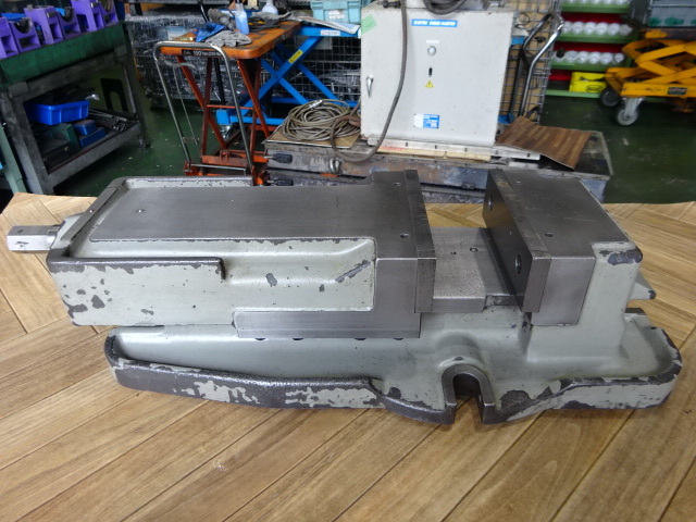 津田駒工業 VR-150 バイス の画像 5枚目