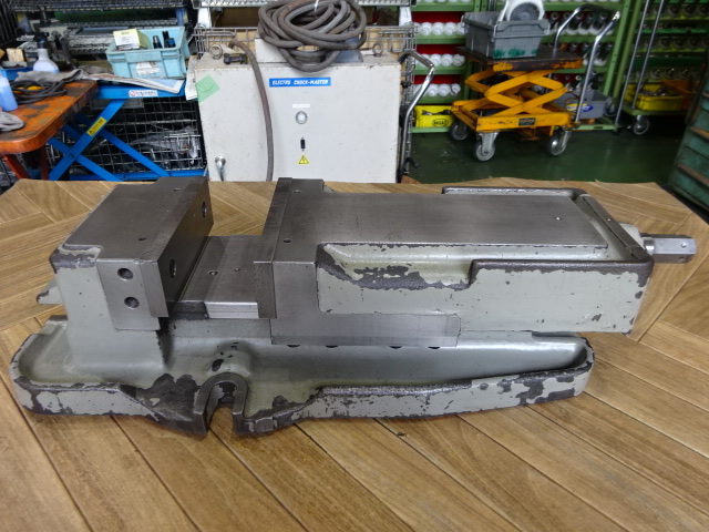 津田駒工業 VR-150 バイス の画像 6枚目