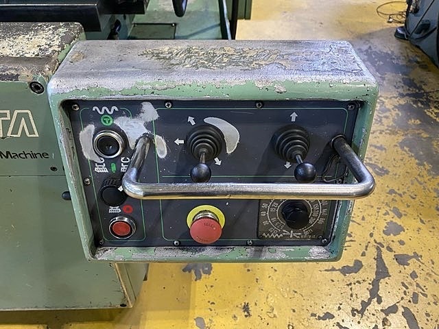 新潟鉄工 3UMD Universal Milling Machine Image 7