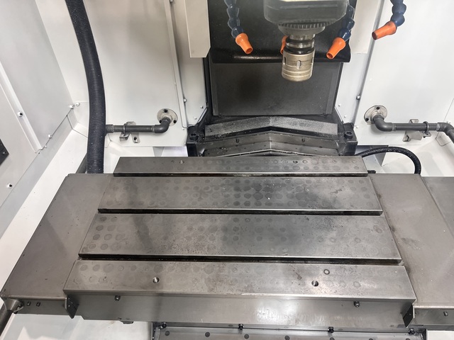 FANUC α-T14iE Vertical Machining Center Image 3