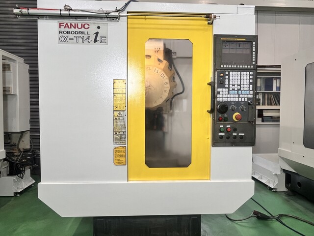 ファナック α-T14iF 立型マシニングセンタ の画像 1枚目
