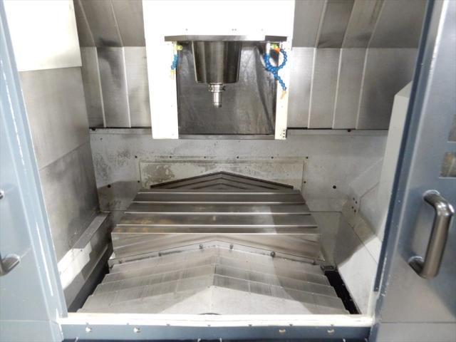 牧野フライス製作所 V33 立型マシニングセンタ の画像 3枚目