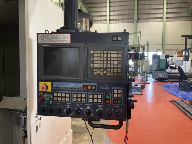 MAKINO GF6 Vertical Machining Center Image 3